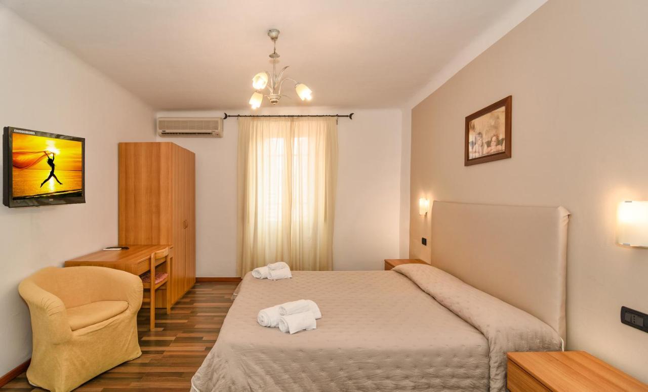 Hotel Ambra Forte dei Marmi Buitenkant foto